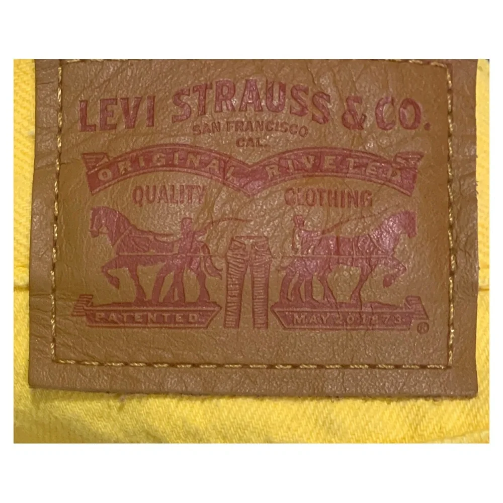 NEW Levi's Jeans Yellow Levi’s Denim Deadstock Yellow Button Fly Jeans Size 26 - Picture 6 of 12